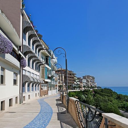Hotel Ideale Ortona Buitenkant foto