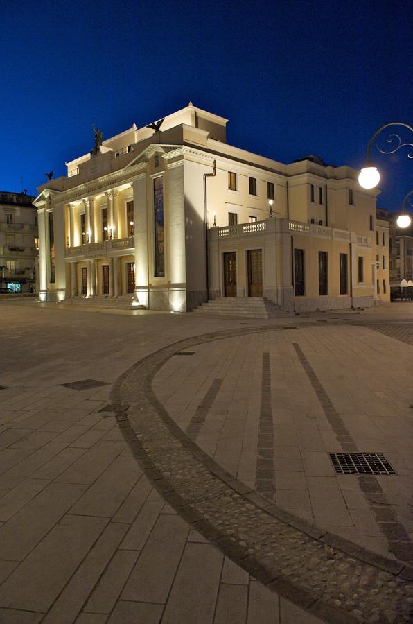 Hotel Ideale Ortona Buitenkant foto