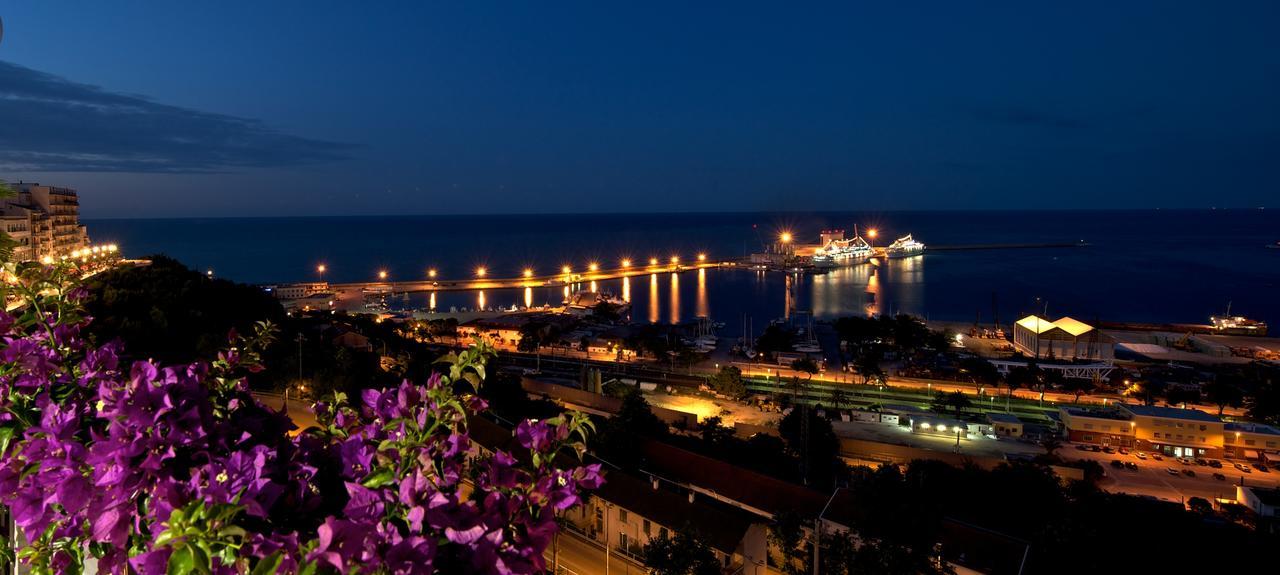 Hotel Ideale Ortona Buitenkant foto
